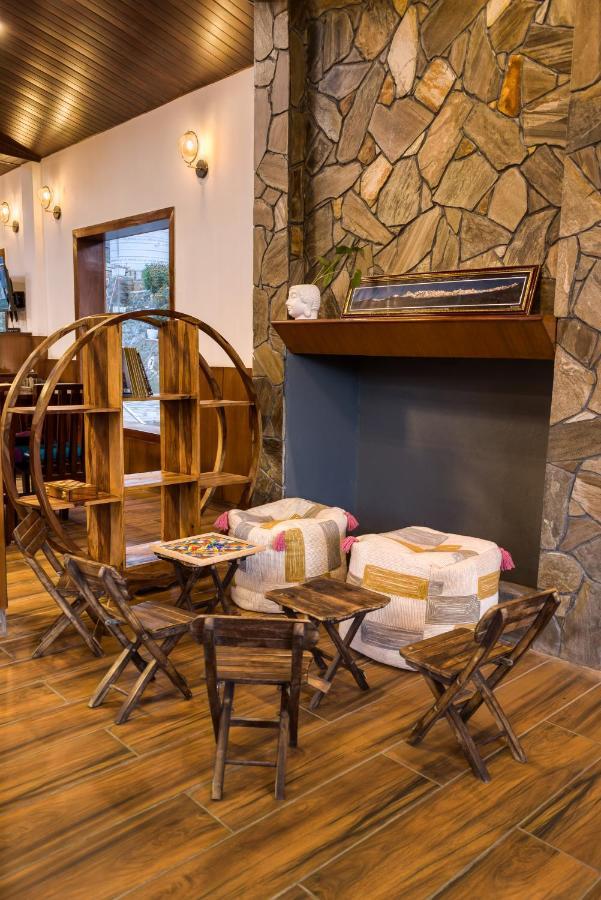 ראניכט The Frostwood Resort מראה חיצוני תמונה